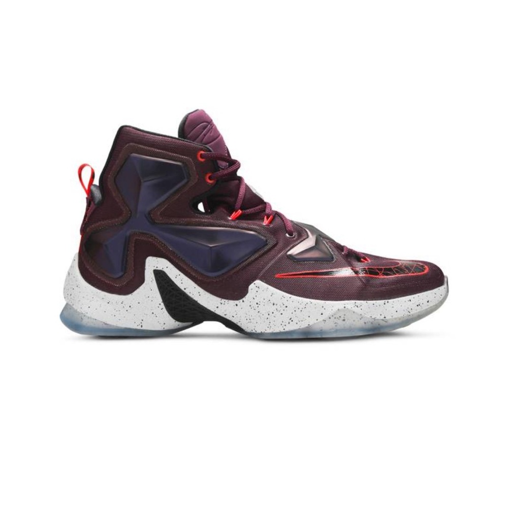 Lebron XIII - Nike Basketball Sneakers - Picture 2 of 2